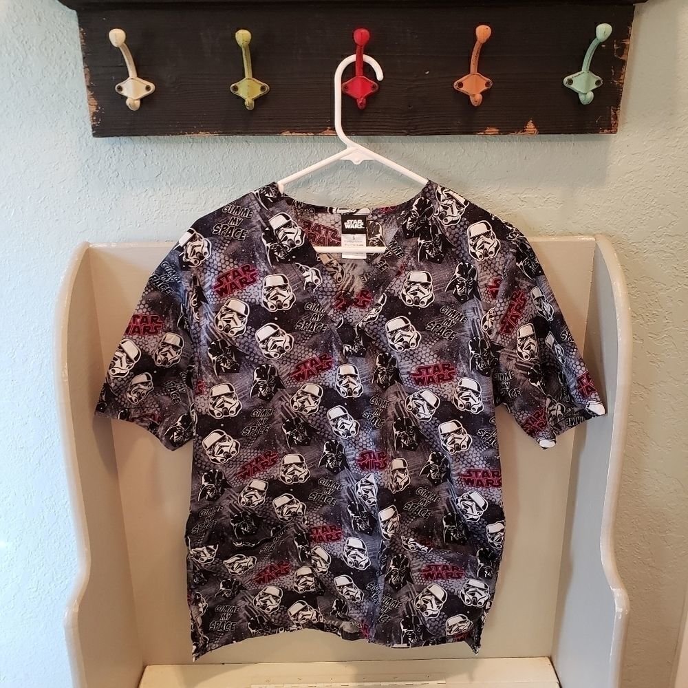 Star Wars Scrub Top Size Small Nurse